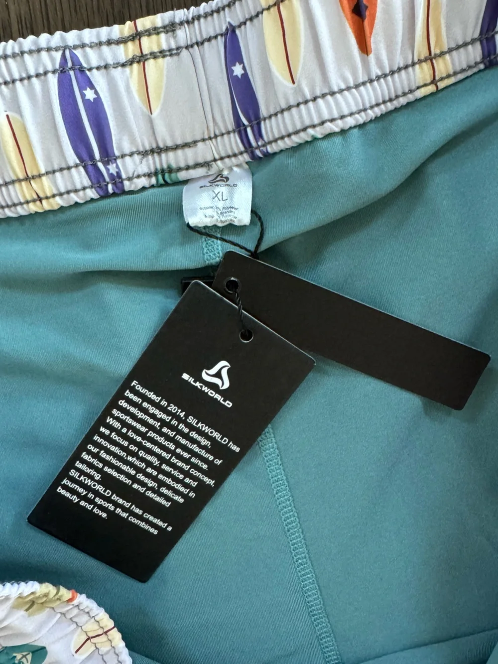 NWT XL Silkworld Men's Gray Surfboard-Print Swim Hybrids with Teal Liner